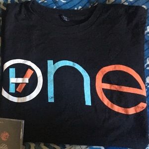 Twenty One Pilots "one" tshirt